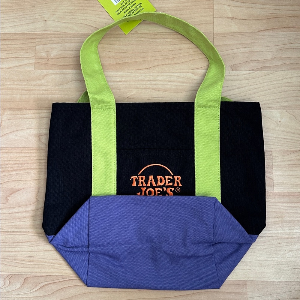 Trader Joe's Halloween Set of Four (4) Canvas Reusable Mini Tote Bags Set NWT - Picture 3 of 11